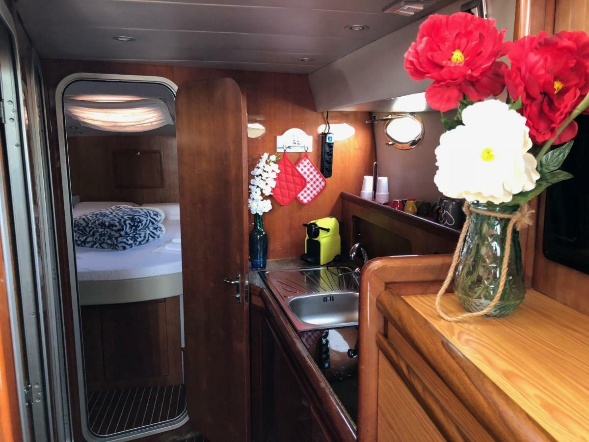 Yacht Suite Marina Di Grosseto Exteriör bild