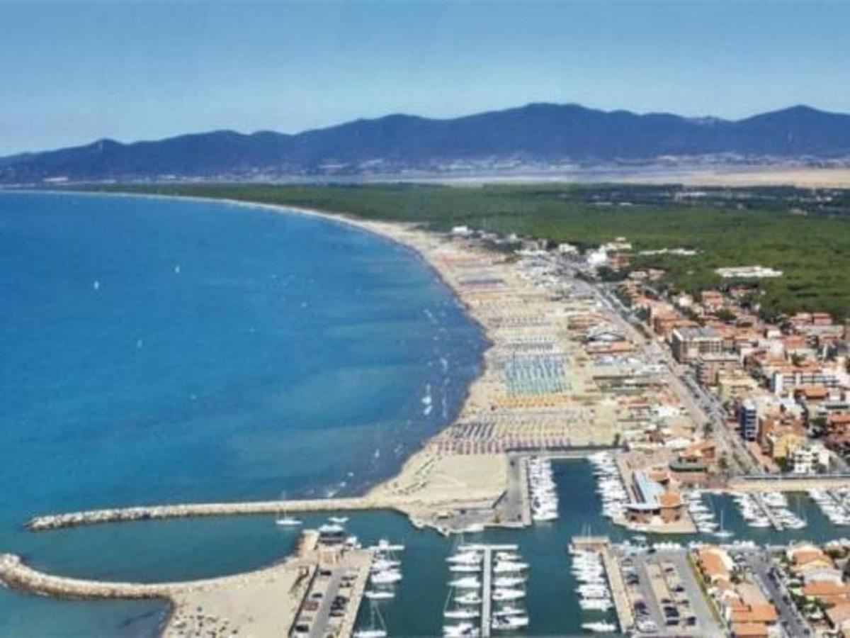Yacht Suite Marina Di Grosseto Exteriör bild